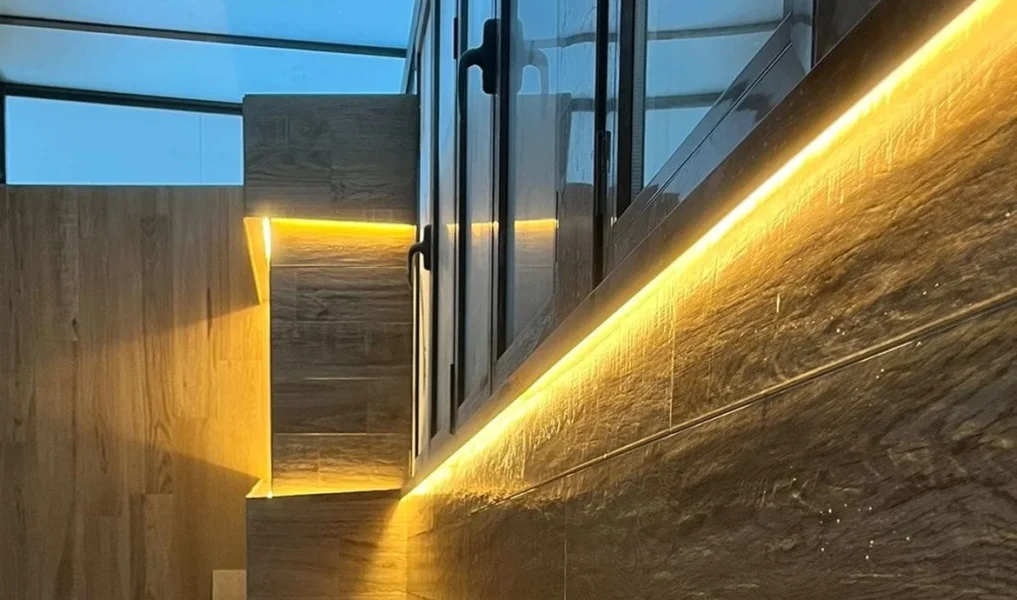 Detalle iluminación led de terraza en Irurzun