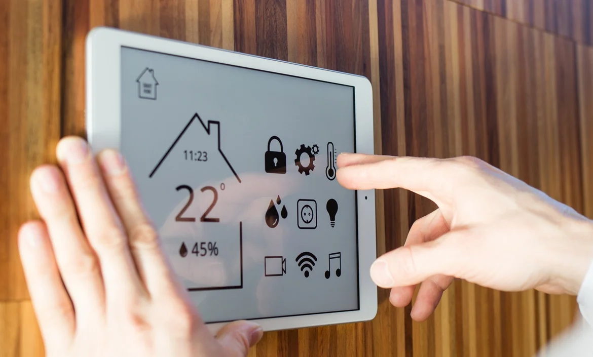 Controlador táctil para control domótico